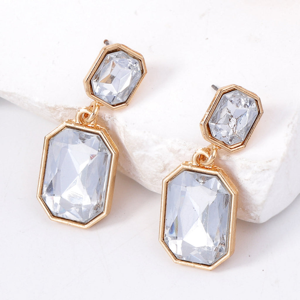Charming Piece for Any Occasion