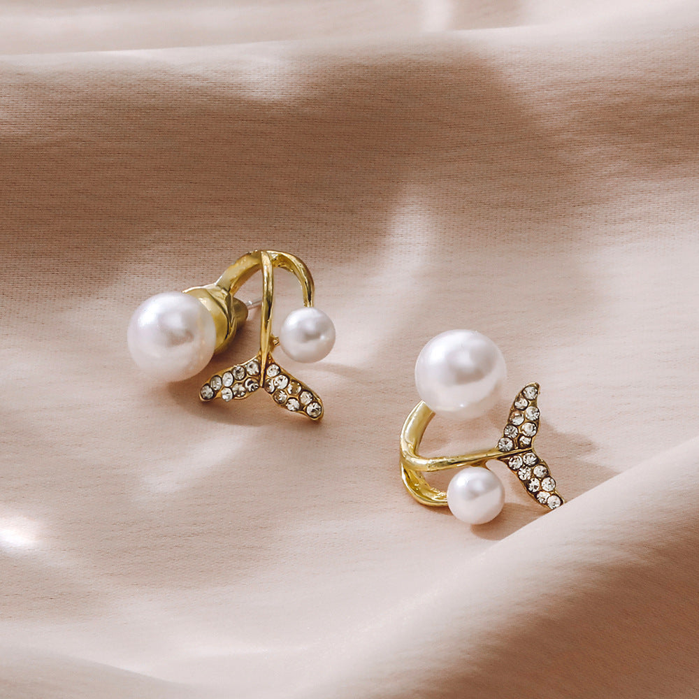 Elegant Gold Earring for Every Occasion
