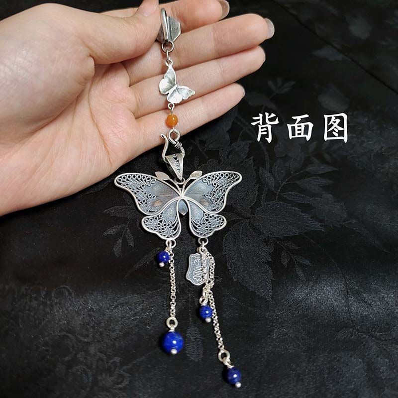 Romantic Silver Pendant for Special Moments