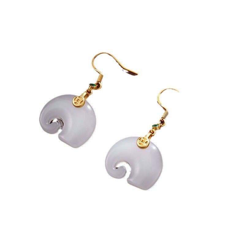 Charming Gold Earring for Any Occasion