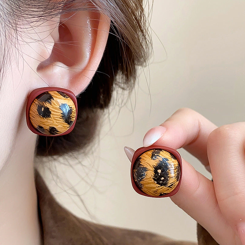Stunning Earring for Daily Wear