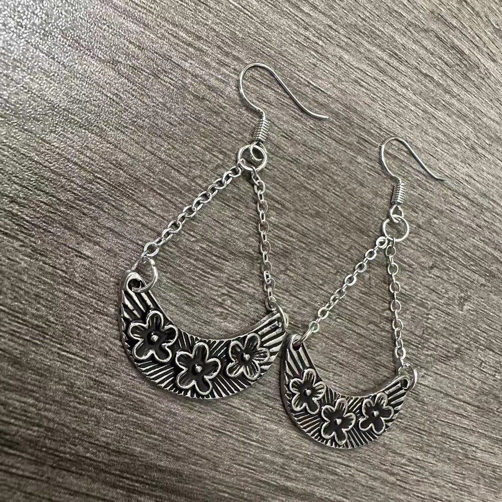 Vintage Handmade Earring