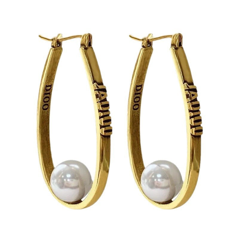 Charming Pearl Earring for Any Occasion