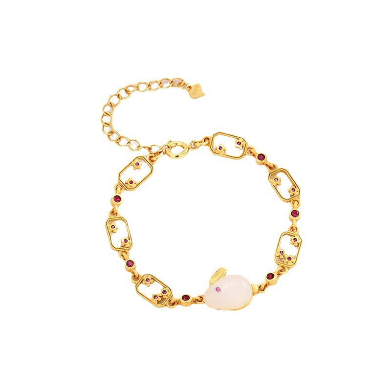 Classic Silver Bracelet with Timeless Appeal