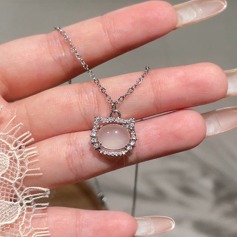 Stunning Necklace for Daily Wear