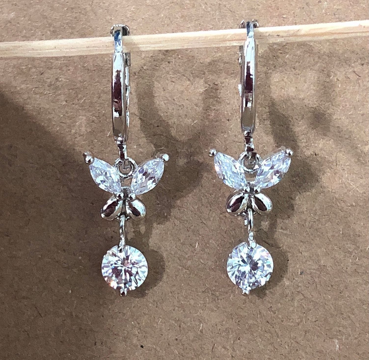 Charming Earring for Any Occasion