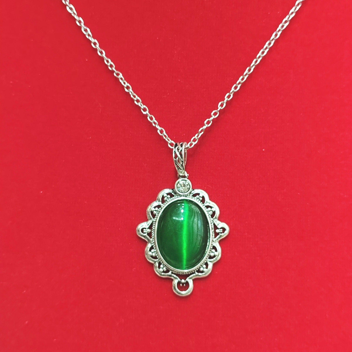 Romantic Necklace for Special Moments