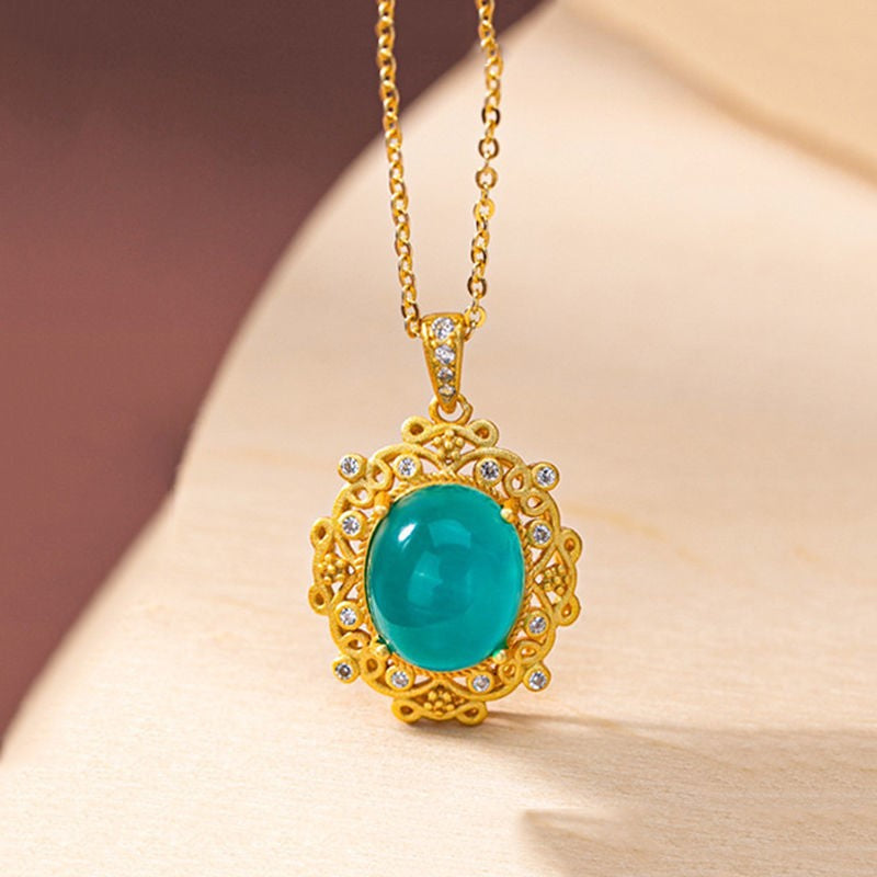 Classic Gold Necklace with Timeless Appeal