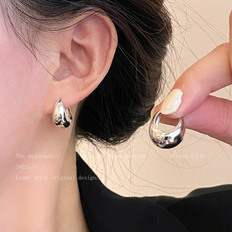 Classic Earring with Timeless Appeal
