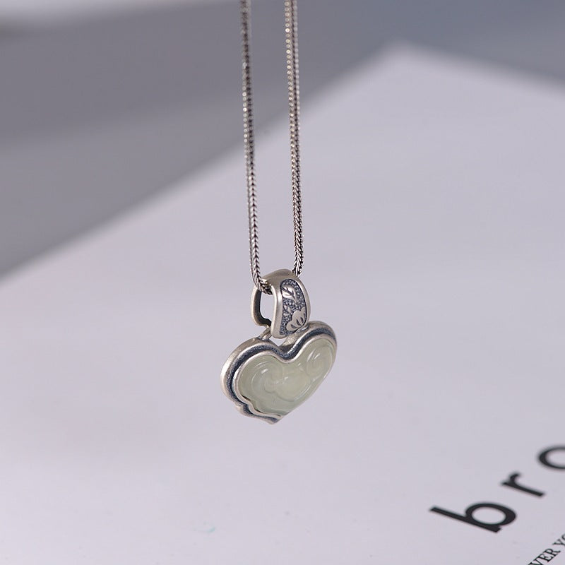 Beautiful Silver Necklace with Unique Style