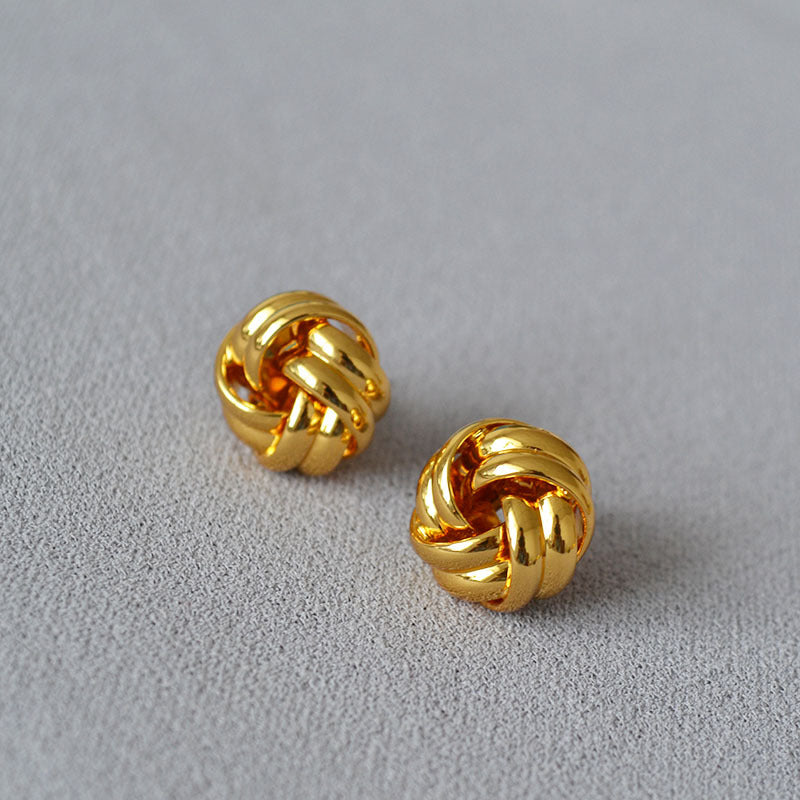 Vintage Handmade Gold Earring