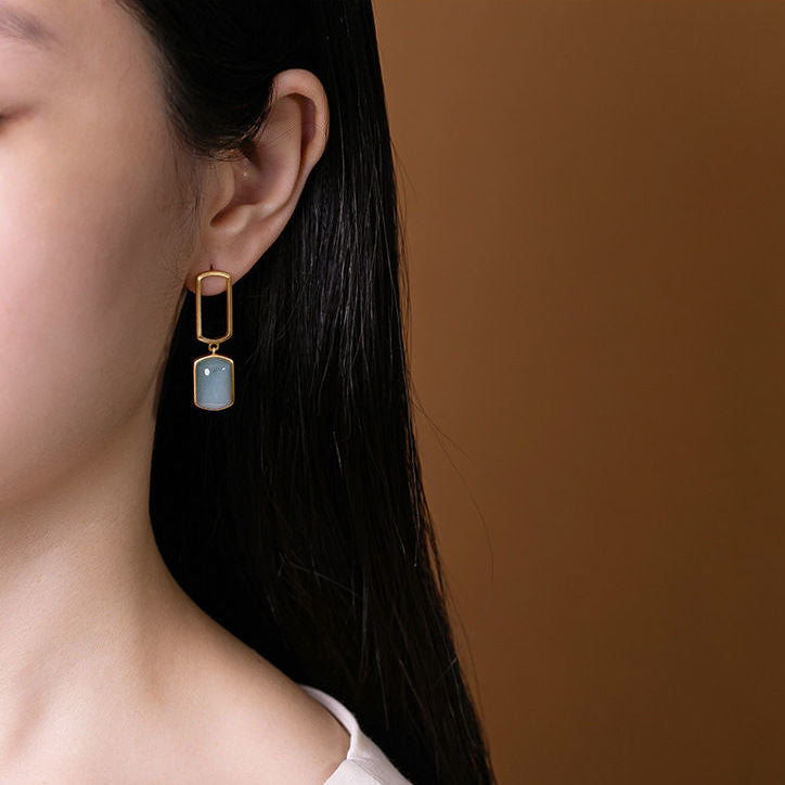 Elegant Gold Earring for Every Occasion