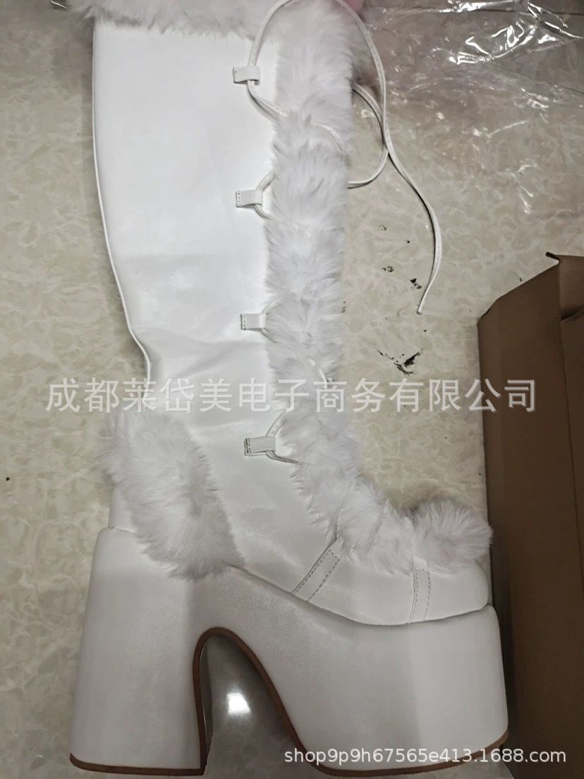 Chic Orthopedic Boots with Unique Design