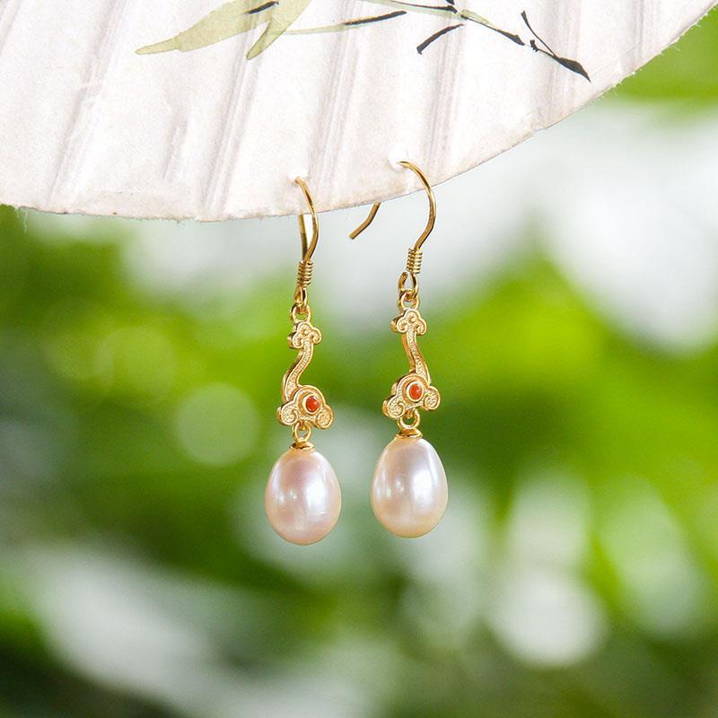 Classic Silver Earring with Timeless Appeal