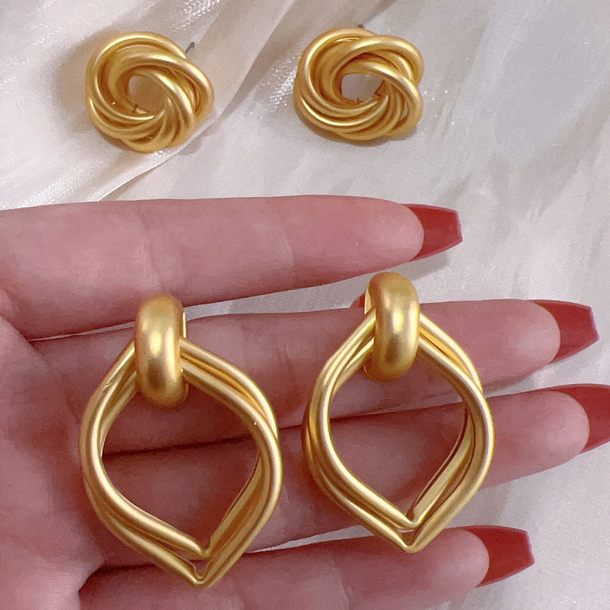 Romantic Earring for Special Moments