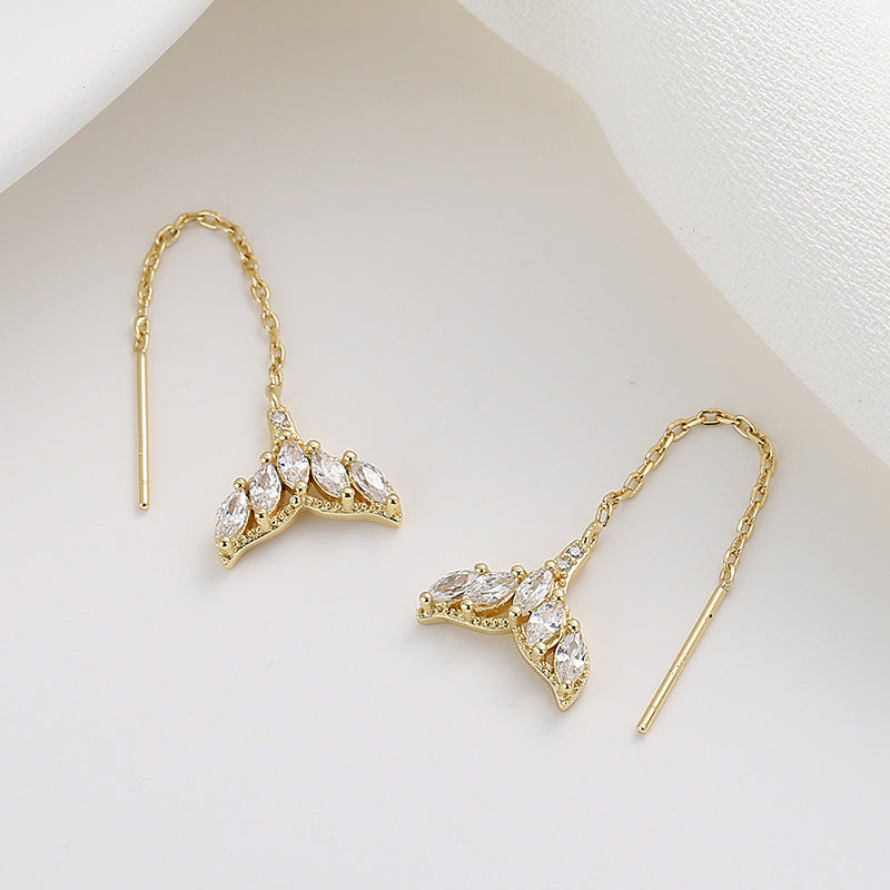 Charming Earring for Any Occasion