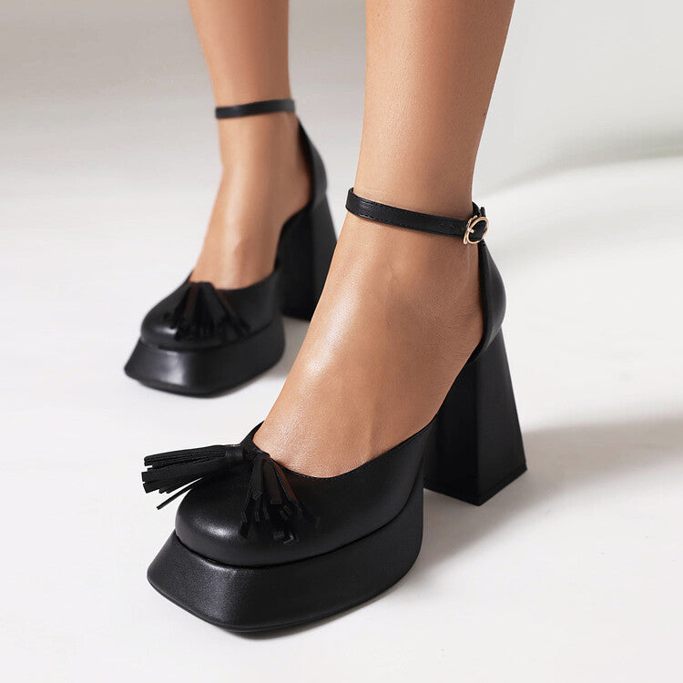 Chic Orthopedic Shoes with Unique Design