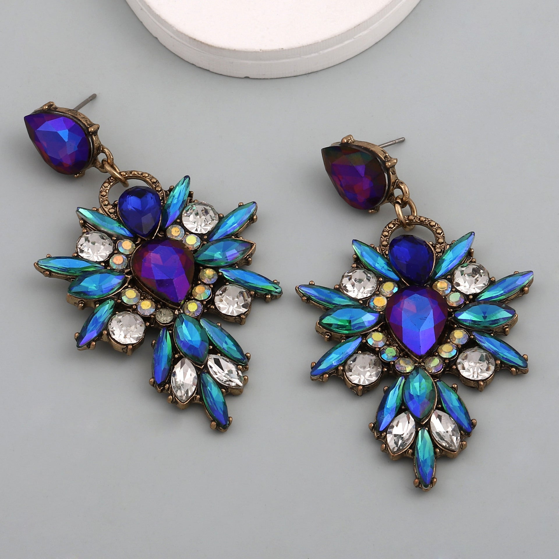 Classic Earring with Timeless Appeal