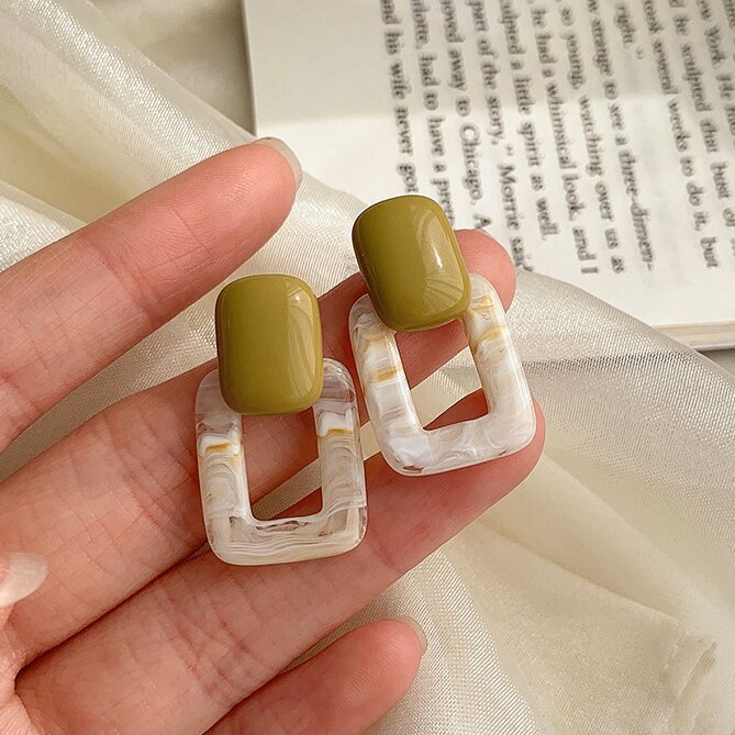 Beautiful Earring with Unique Style