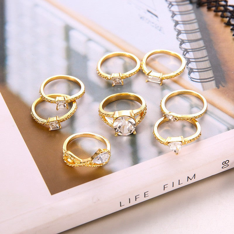 Beautiful Gold Set with Unique Style