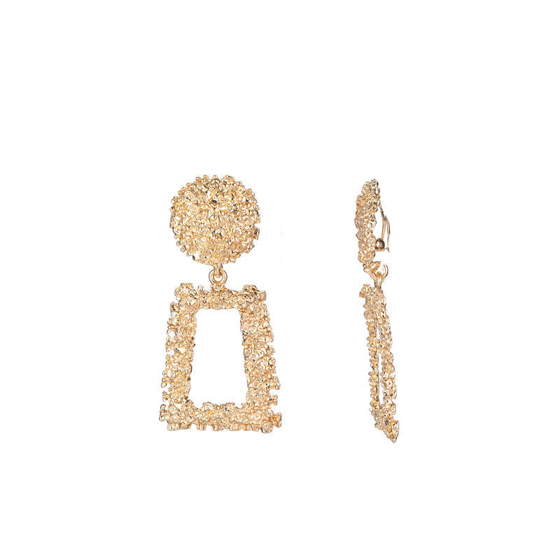 Charming Earring for Any Occasion