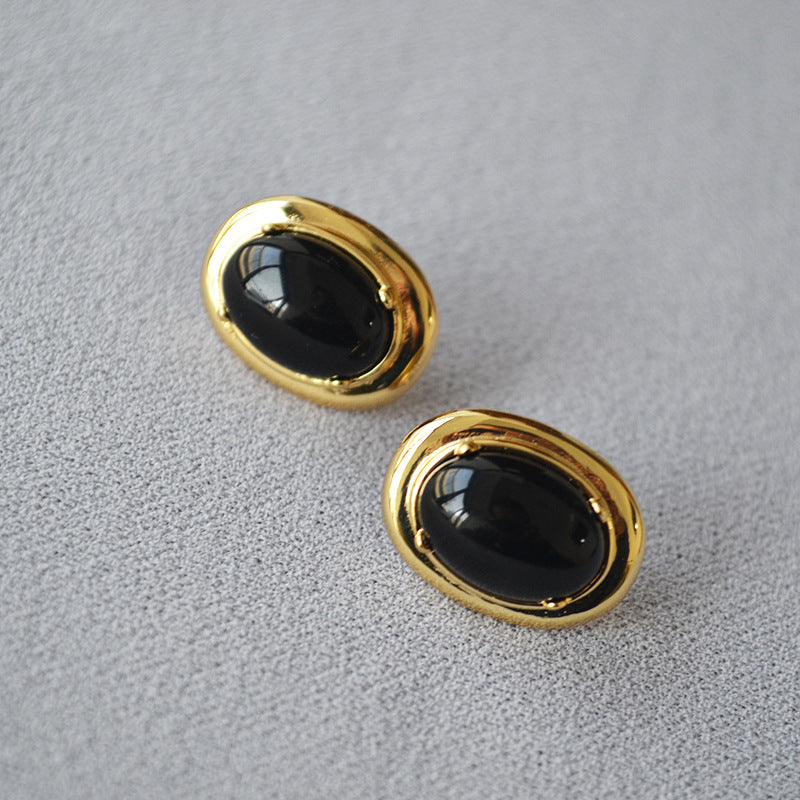 Stunning Gold Earring for Daily Wear