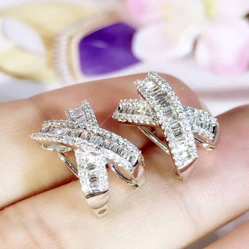 Charming Earring for Any Occasion