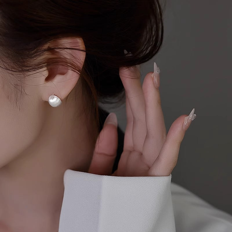 Charming Piece for Any Occasion
