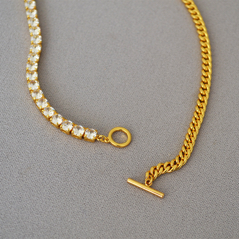 Romantic Gold Necklace for Special Moments