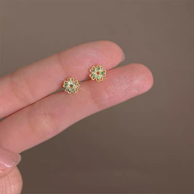 Romantic Earring for Special Moments