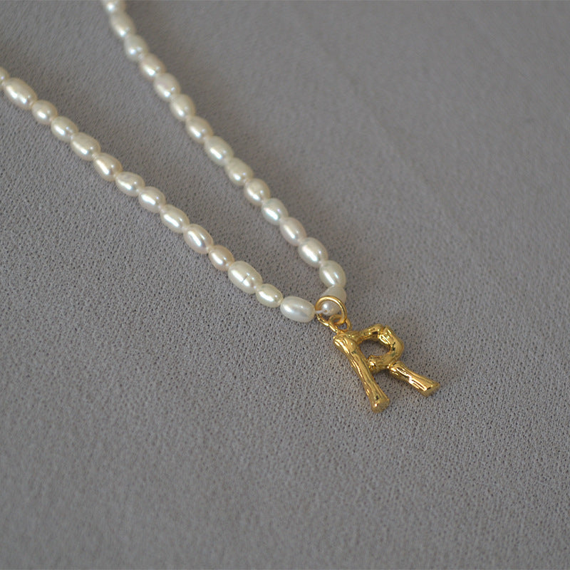 Romantic Pearl Necklace for Special Moments