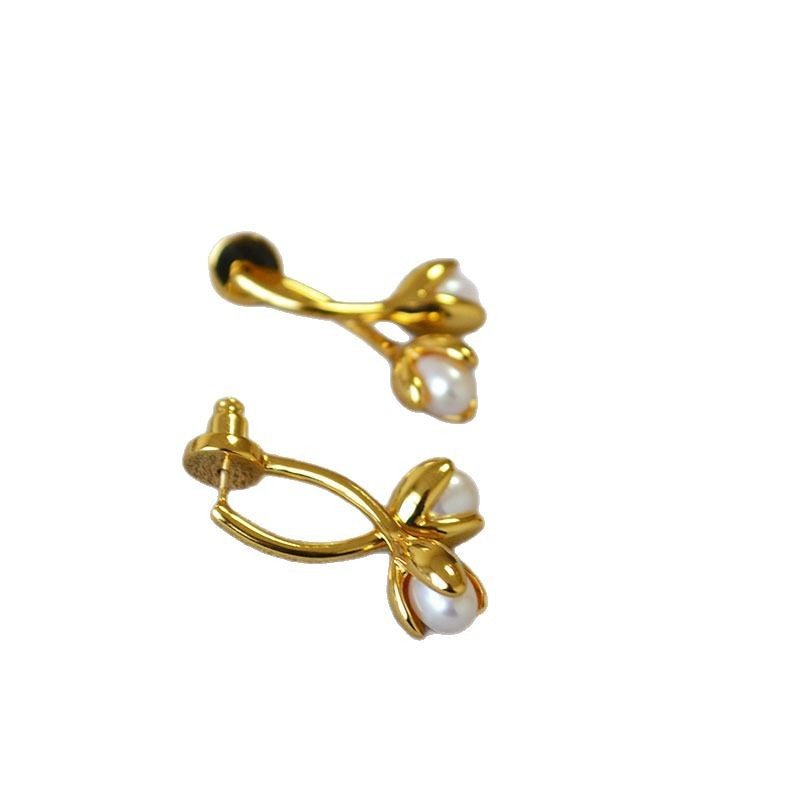 Romantic Pearl Earring for Special Moments