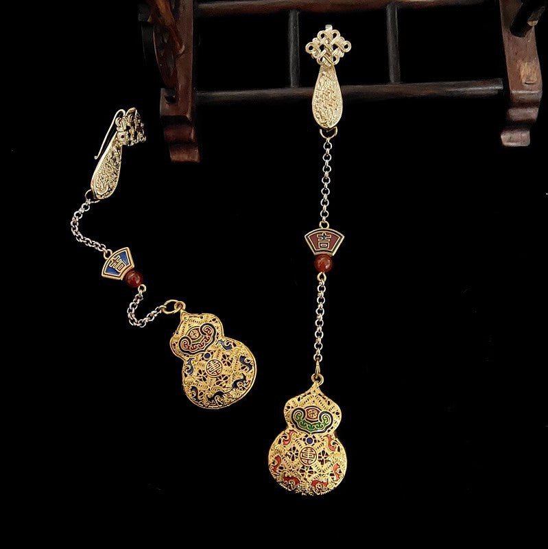 Charming Pendant for Any Occasion