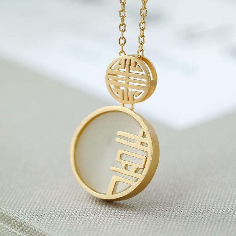 Stunning Silver Necklace for Daily Wear