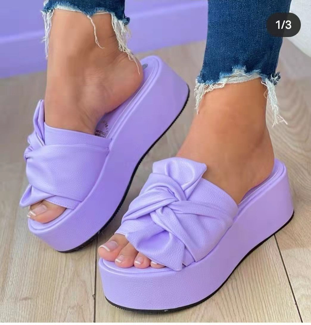 Chic Orthopedic Sandals with Unique Design