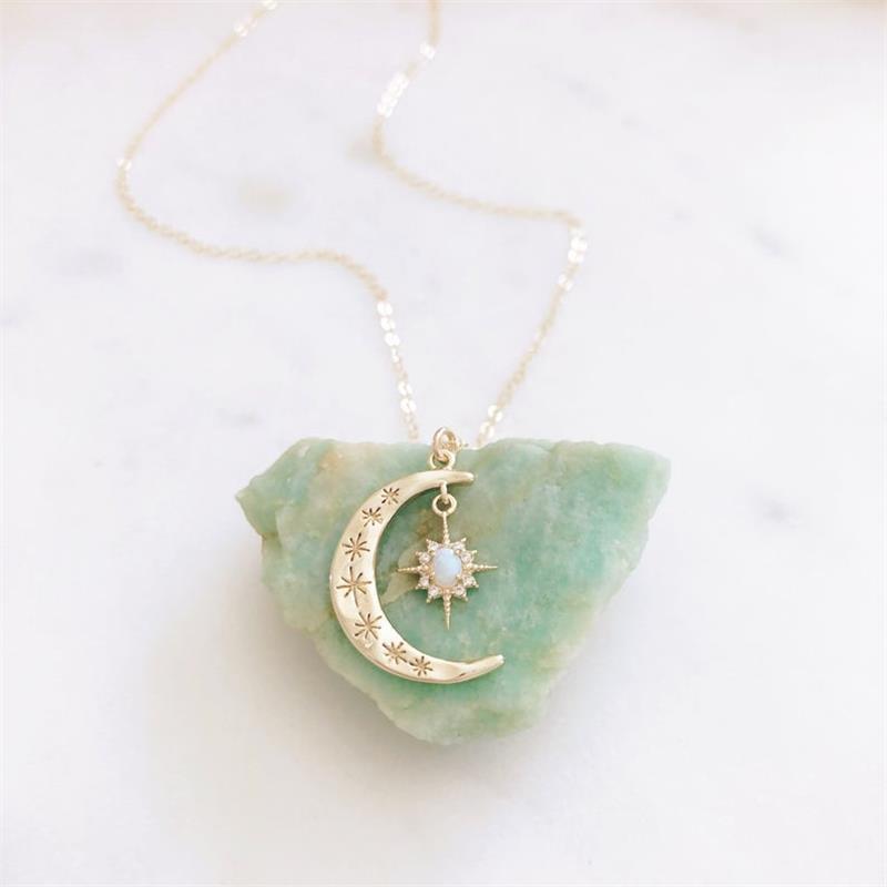 Classic Gold Necklace with Timeless Appeal