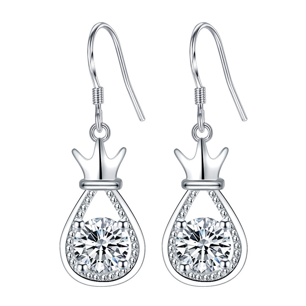 Romantic Silver Earring for Special Moments