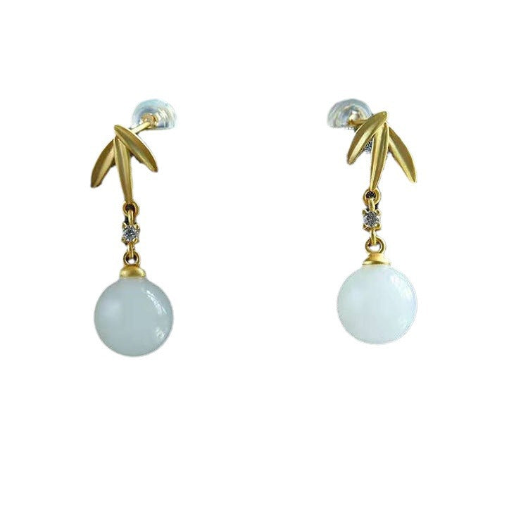 Beautiful Gold Earring with Unique Style