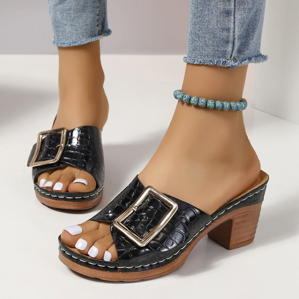 Chic Orthopedic Sandals with Unique Design