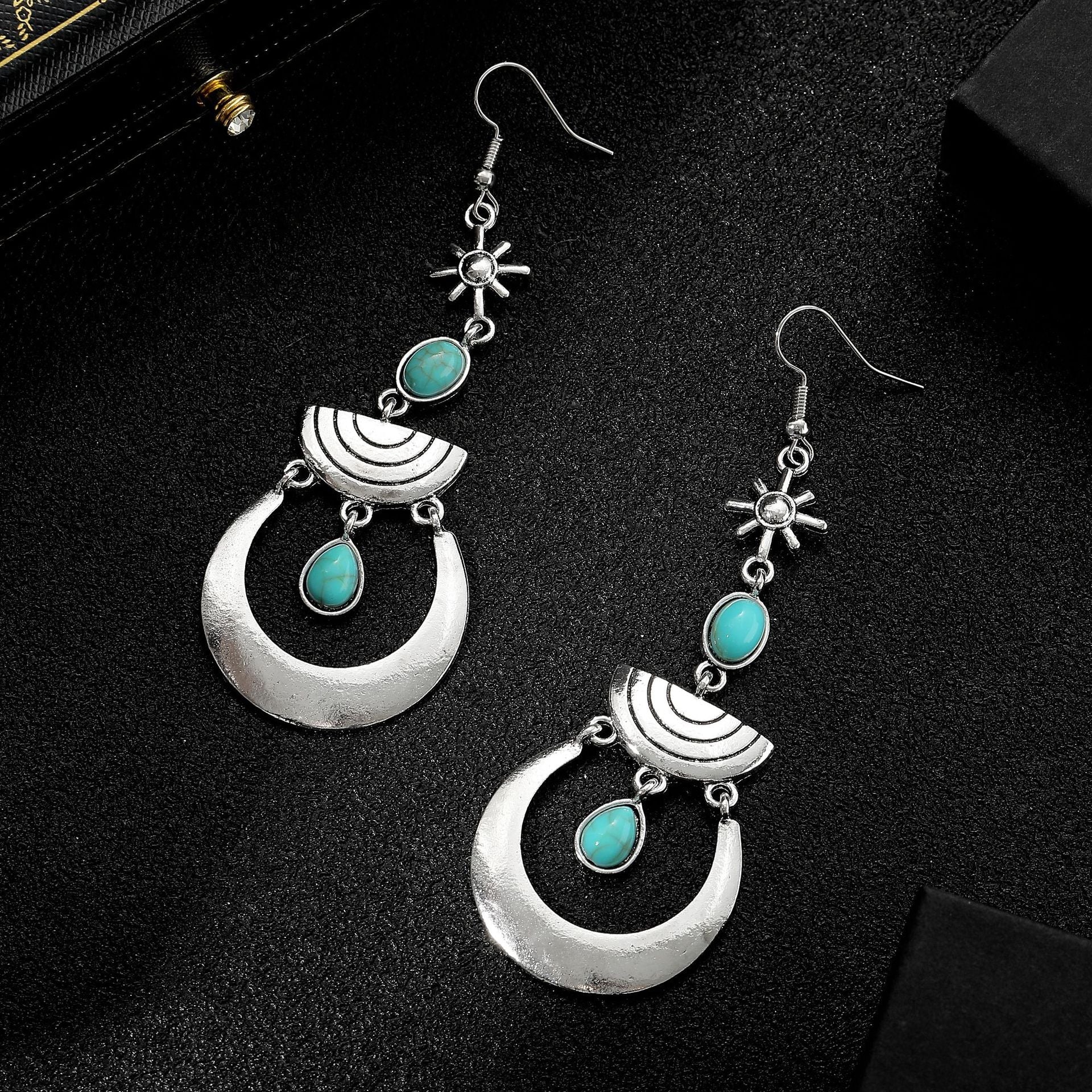 Stunning Earring for Daily Wear