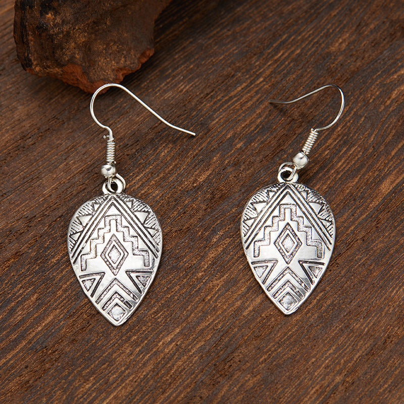 Charming Earring for Any Occasion