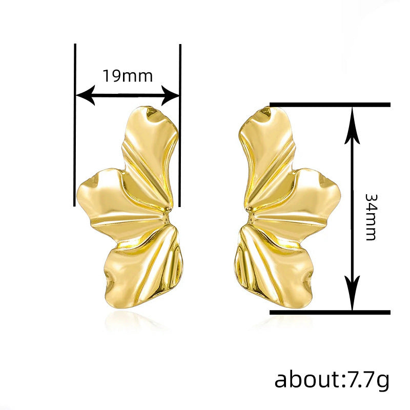 Classic Earring with Timeless Appeal