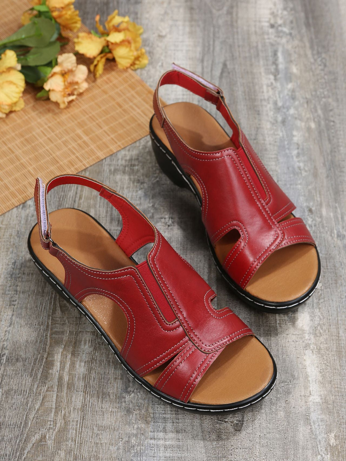 Graceful Orthopedic Sandals for Modern Look