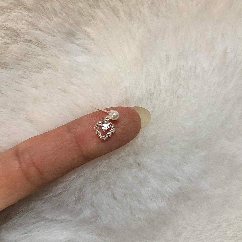 Stunning Pearl Earring for Daily Wear