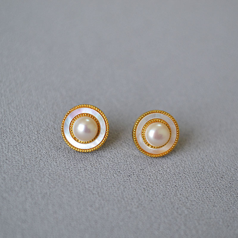 Elegant Silver Earring for Every Occasion