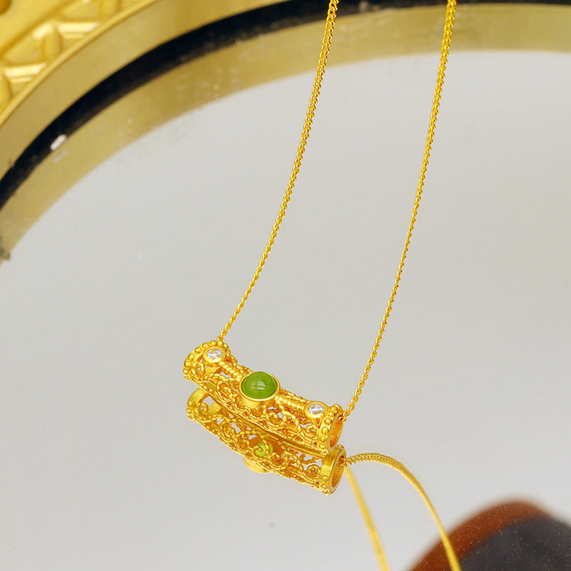 Romantic Silver Necklace for Special Moments