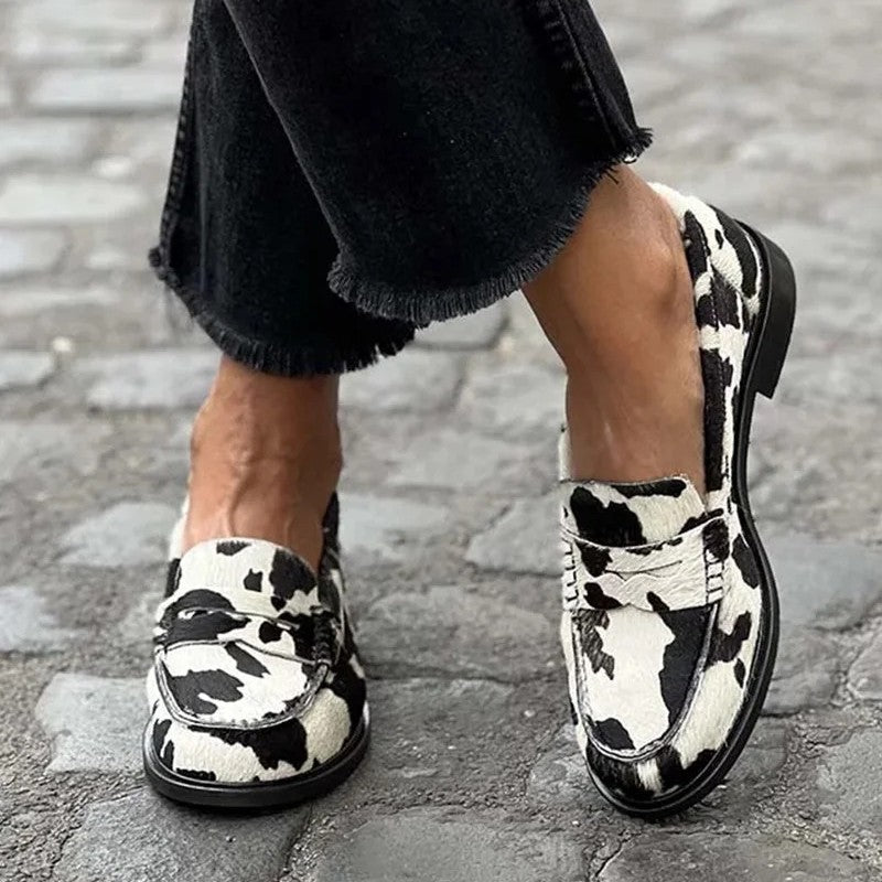Chic Orthopedic Shoes with Unique Design