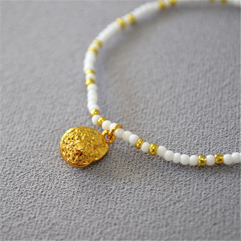 Romantic Gold Bracelet for Special Moments
