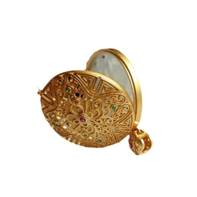 Elegant Pendant for Every Occasion