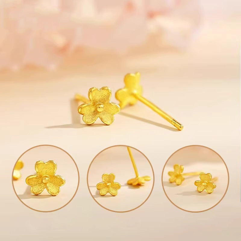 Classic Gold Earring with Timeless Appeal